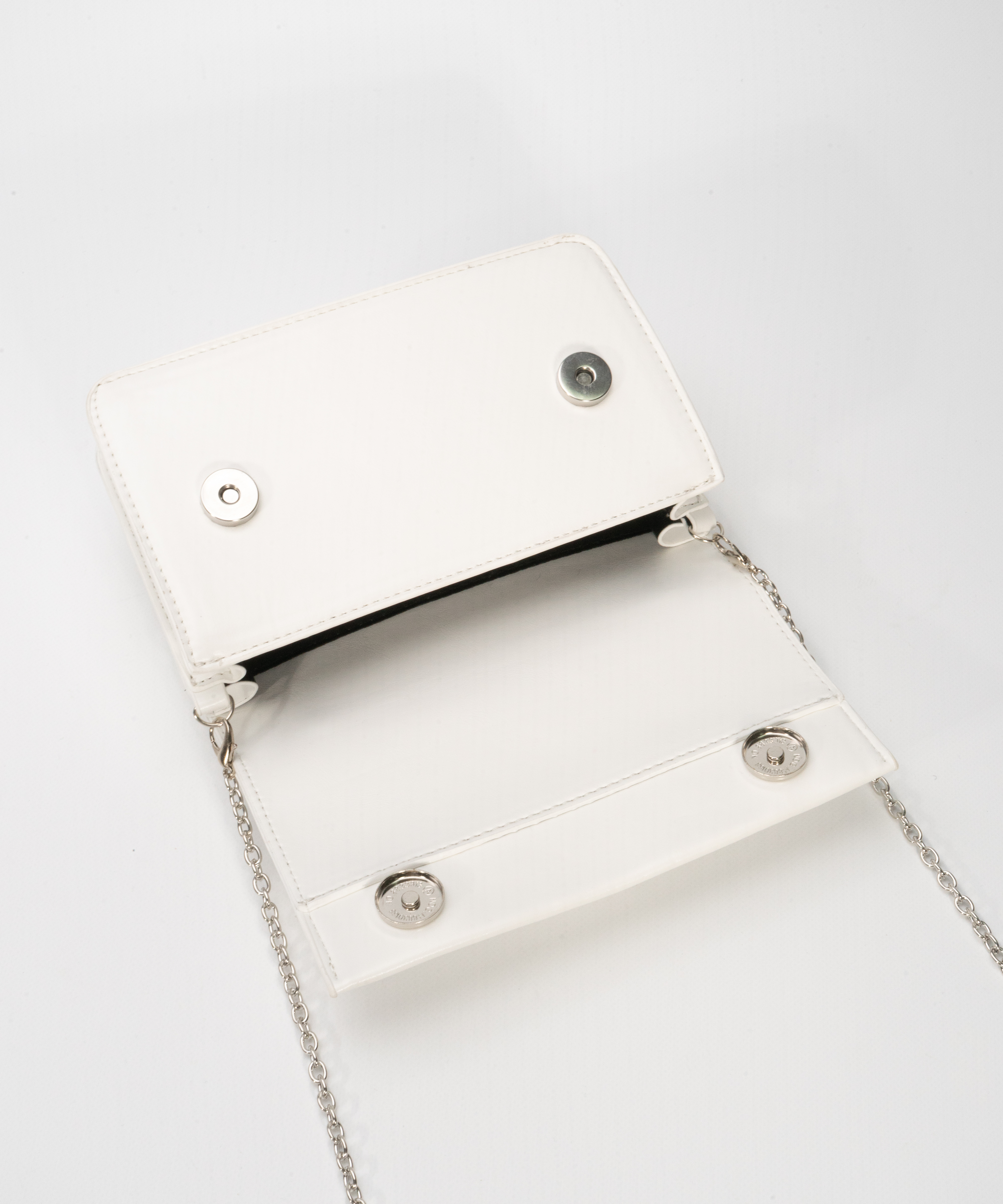 Mala al&ccedil;a festa image number null